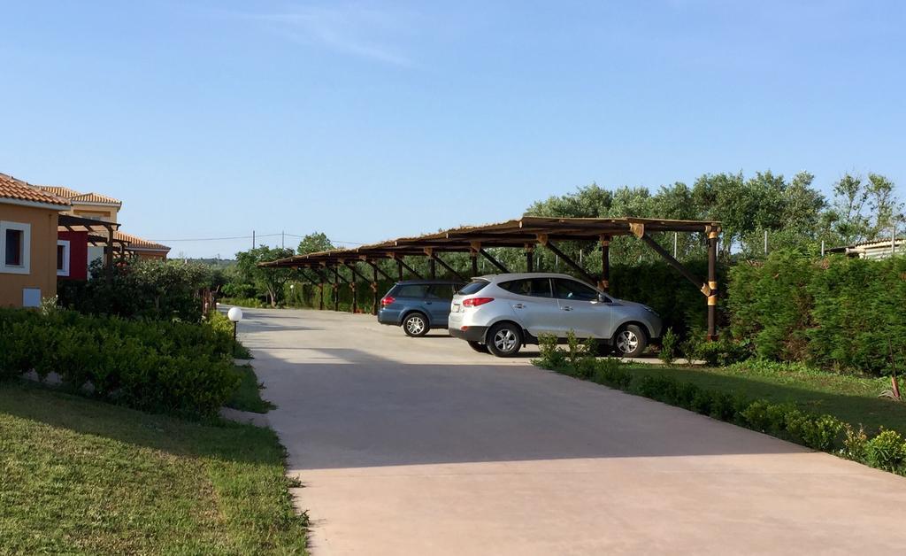 Boutique Hotel Ileas Village アルコウディ エクステリア 写真