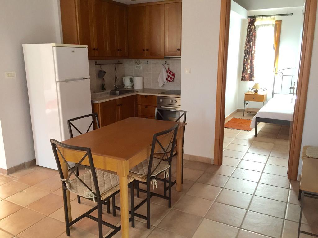 Boutique Hotel Ileas Village アルコウディ エクステリア 写真
