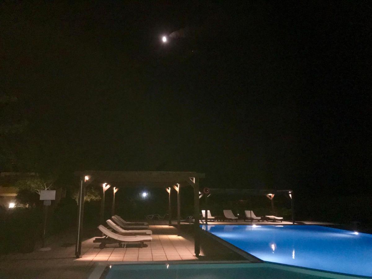 Boutique Hotel Ileas Village アルコウディ エクステリア 写真